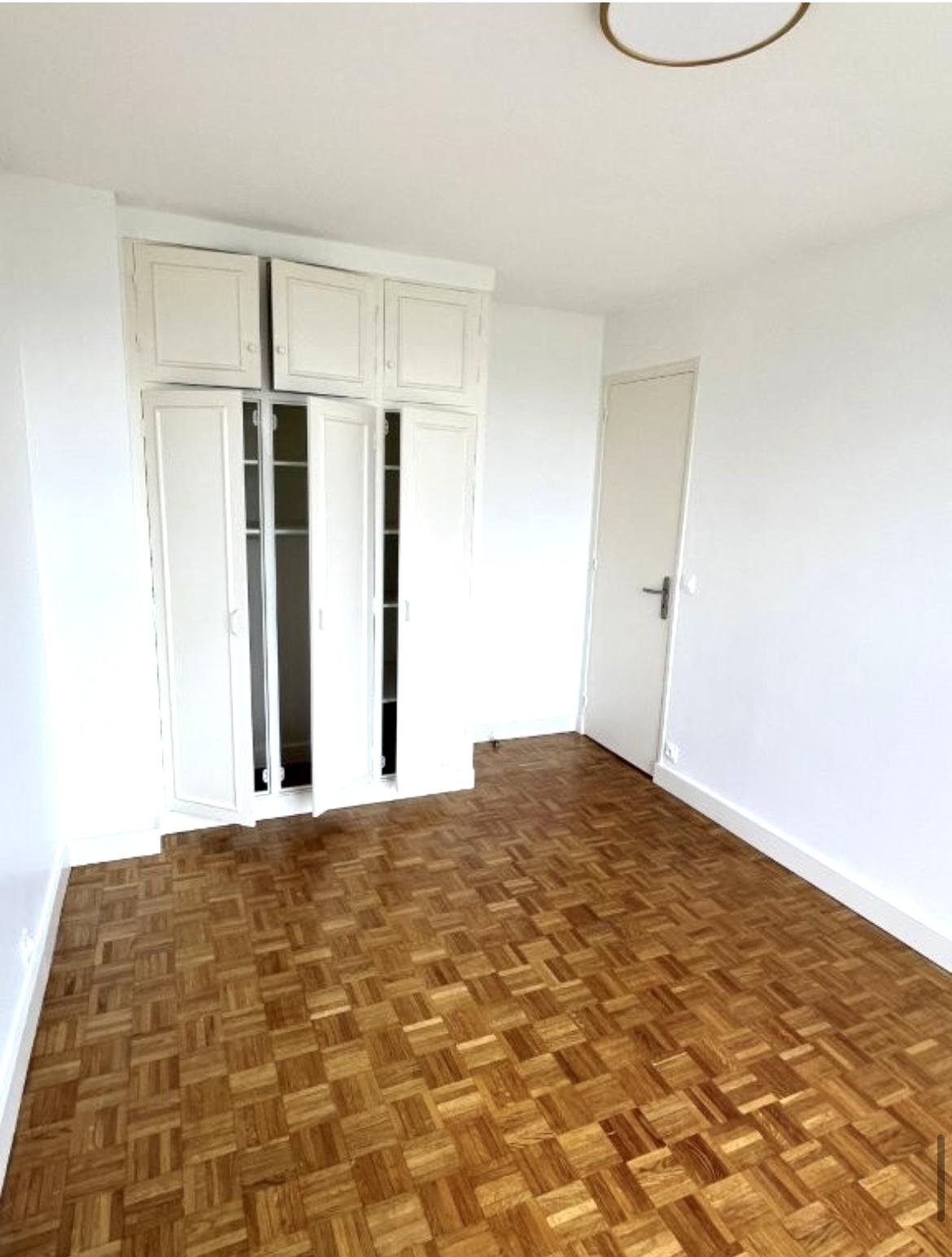 a louer 75011Paris 3P RENOVE AVE PHILIPPE AUGUSTE