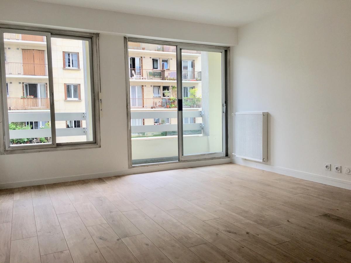 Paris XIVème  Alésia, Grand  2 Pièces avec Balcon