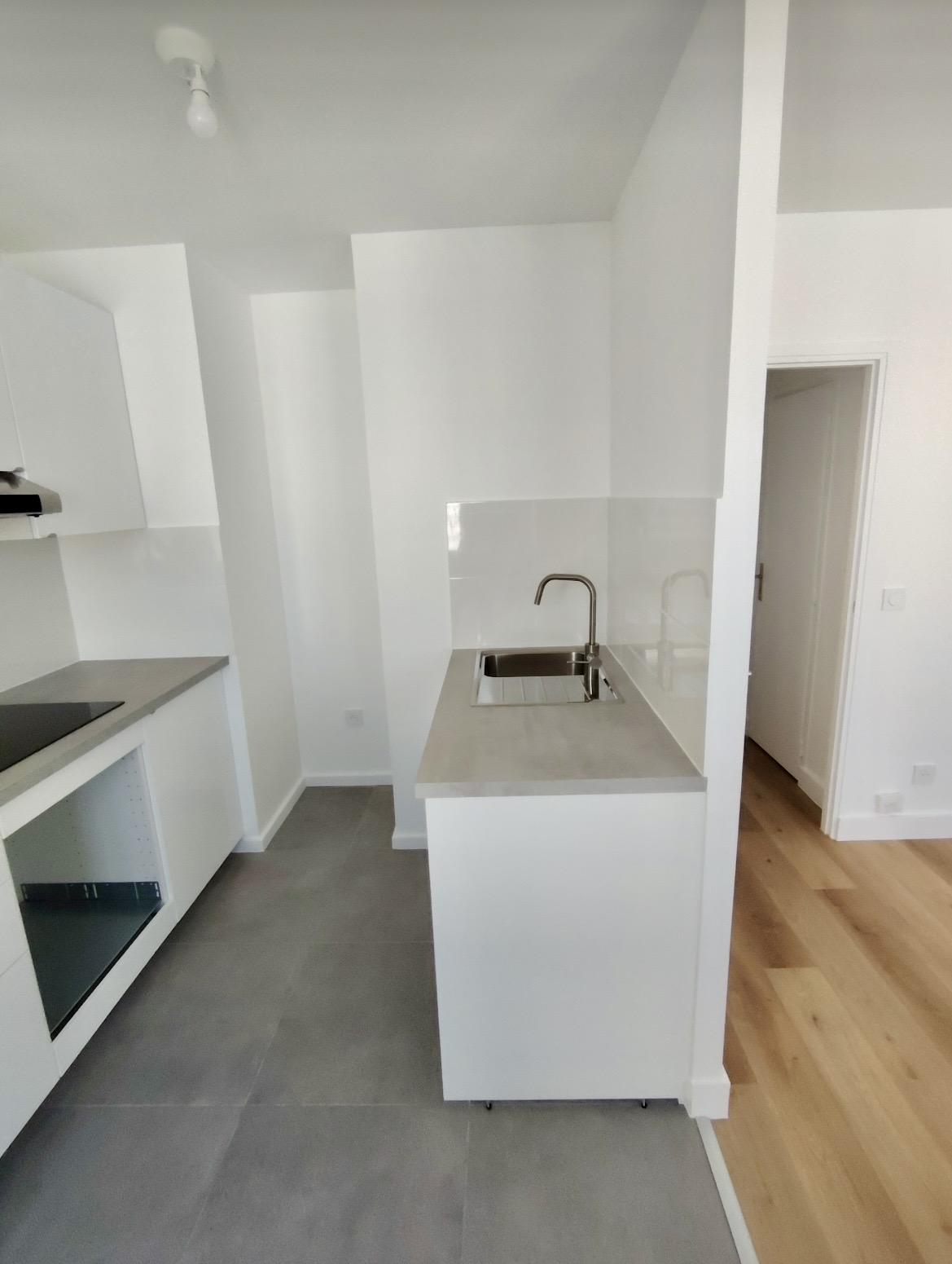 PARIS XIVe  STUDIO PORTE DE VANVES