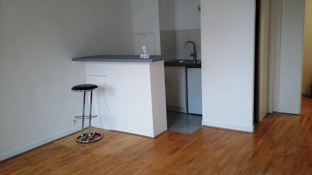 STUDIO 34m²  Centre Ville  Métro MARCEL SEMBAT