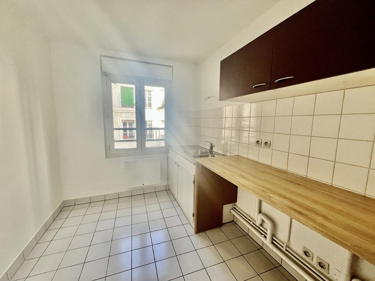 Paris 9ème, 2 pièces avec parking en sus +165 EUR