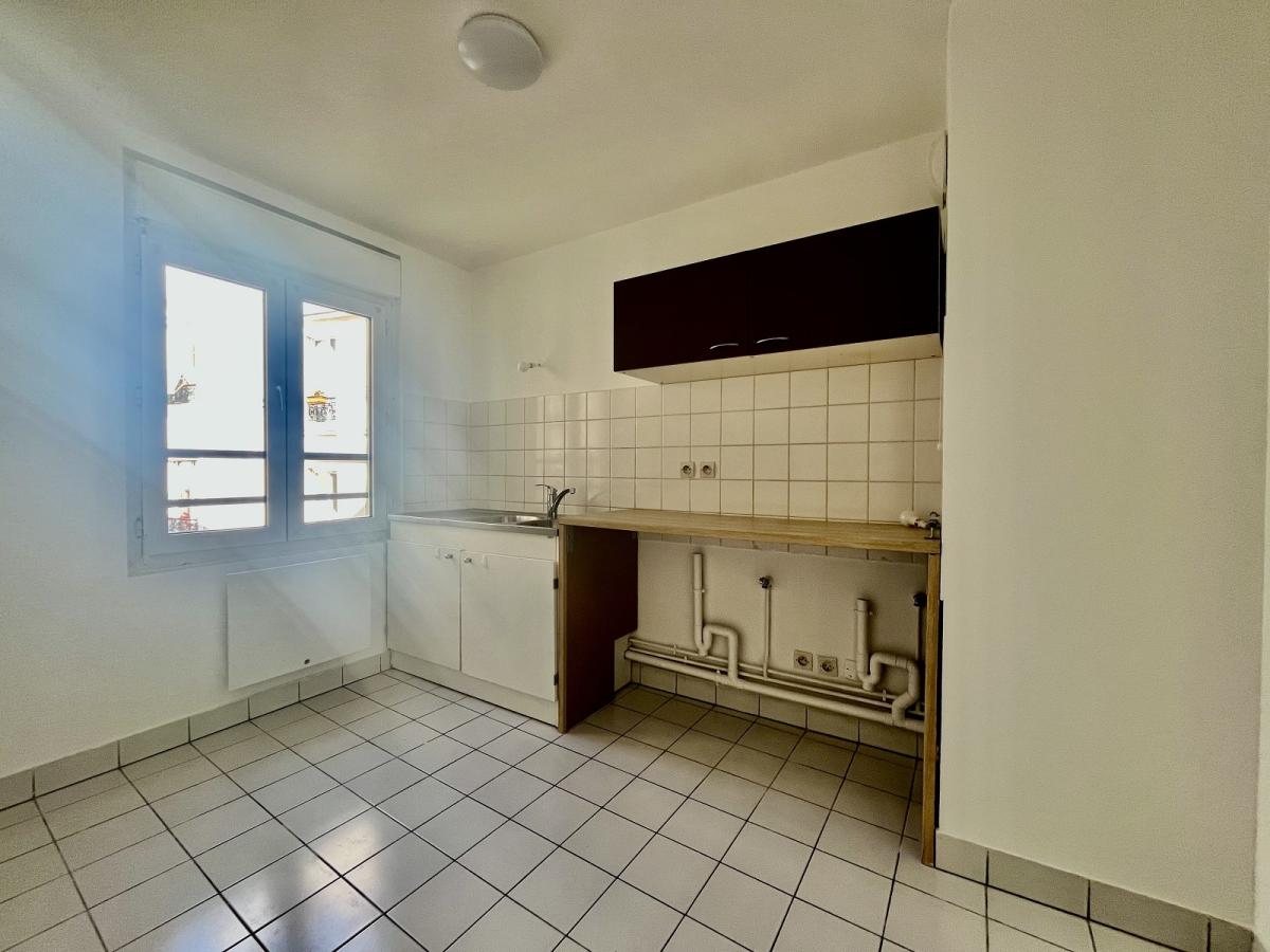 Paris 9ème, 2 pièces avec parking en sus +165 EUR