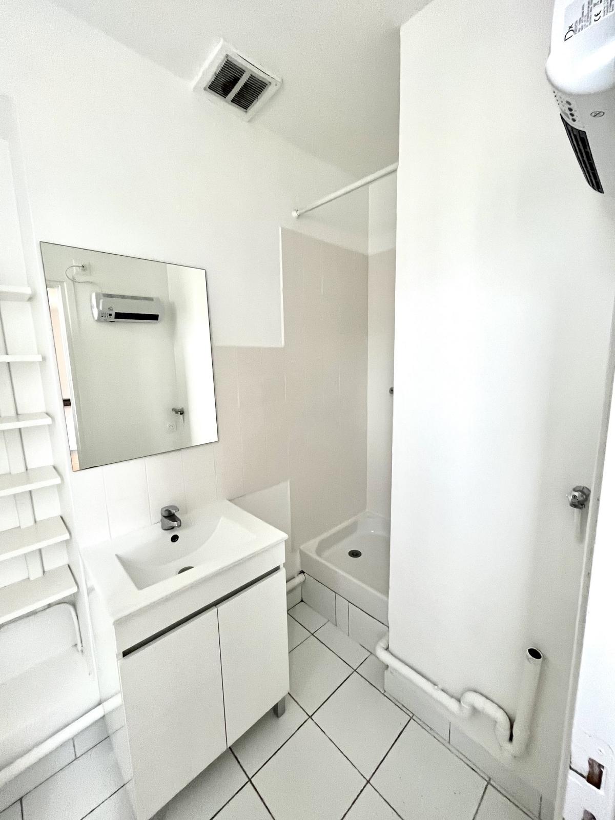 PARIS XVIème STUDIO AV KLEBER BOISSIERE