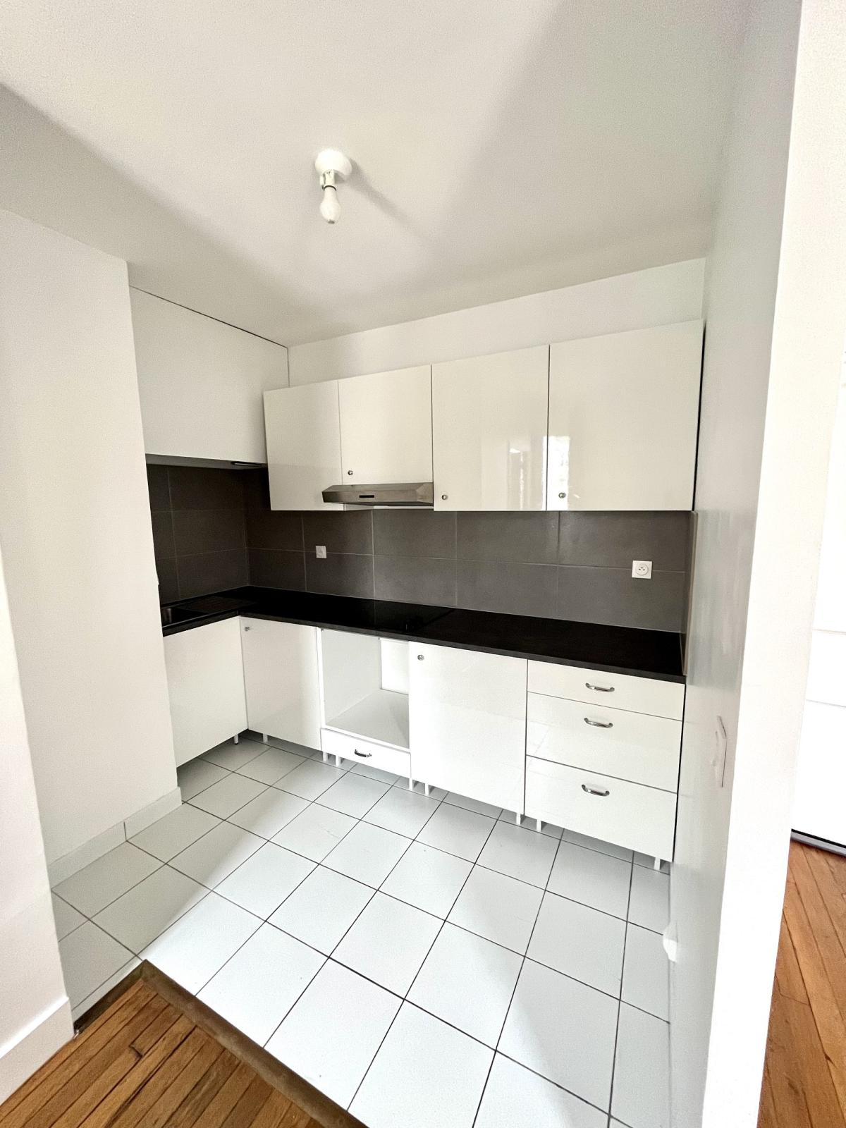 PARIS XVIème STUDIO AV KLEBER BOISSIERE
