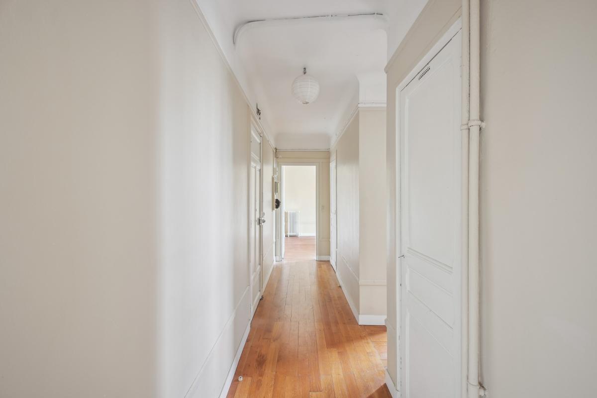 A LOUER 2P Meublé de 50.22m² AVEC BALCON 