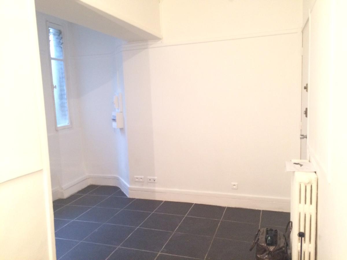 92100 BOULOGNE Pont de St Cloud, Studio de 15,45m²