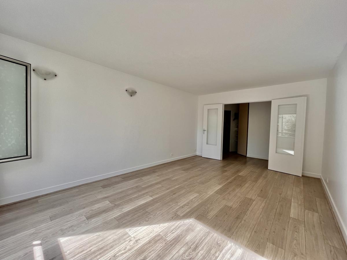 Puteaux, 2 Pièces 50,92m² avec Parking