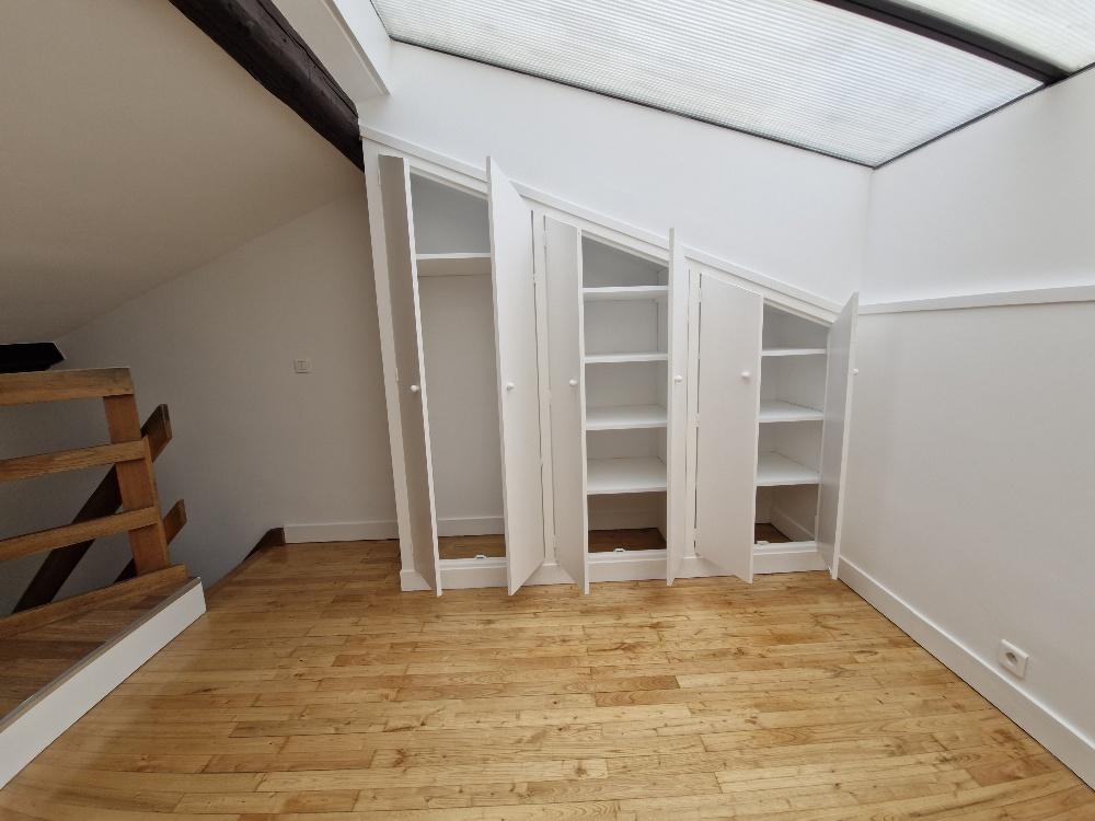 A LOUER 2 Pièces PARIS IXème 53.90m² au Sol- 41.94m² LOI BOUTIN. REFAIT NEUF  