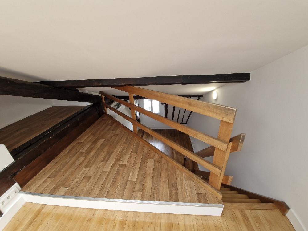 A LOUER 2 Pièces PARIS IXème 53.90m² au Sol- 41.94m² LOI BOUTIN. REFAIT NEUF  