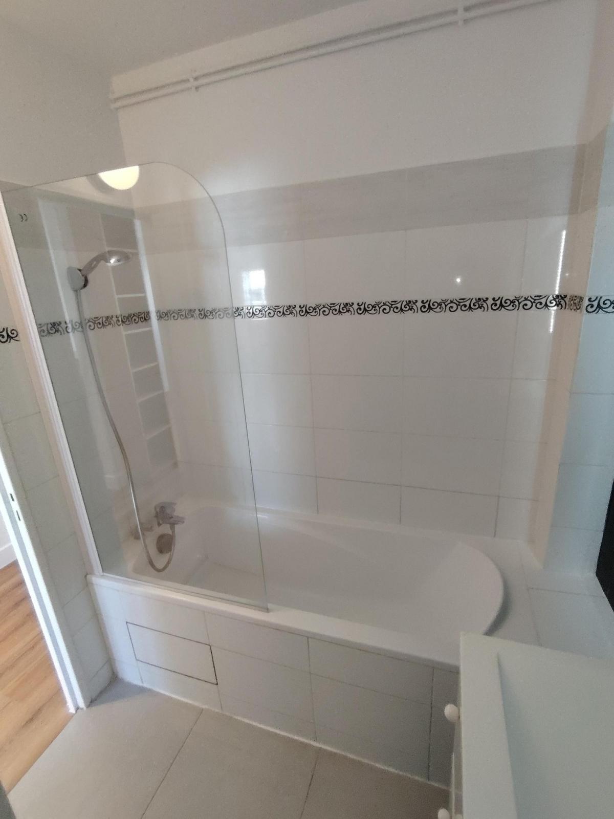 A LOUER STUDIO  PARIS XVème 29,74m² BALCON
