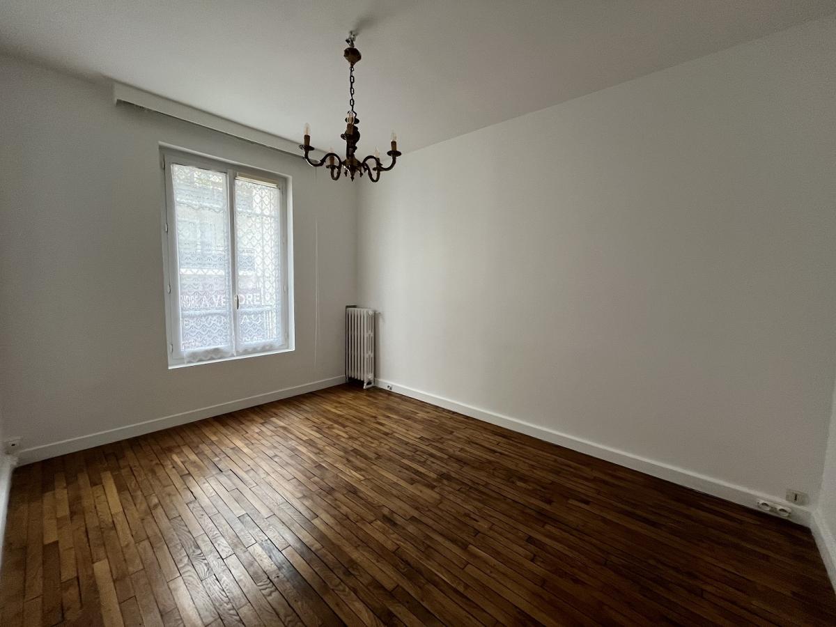A LOUER 2 PIECES 35m² Paris XVème Quartier Charles Michel