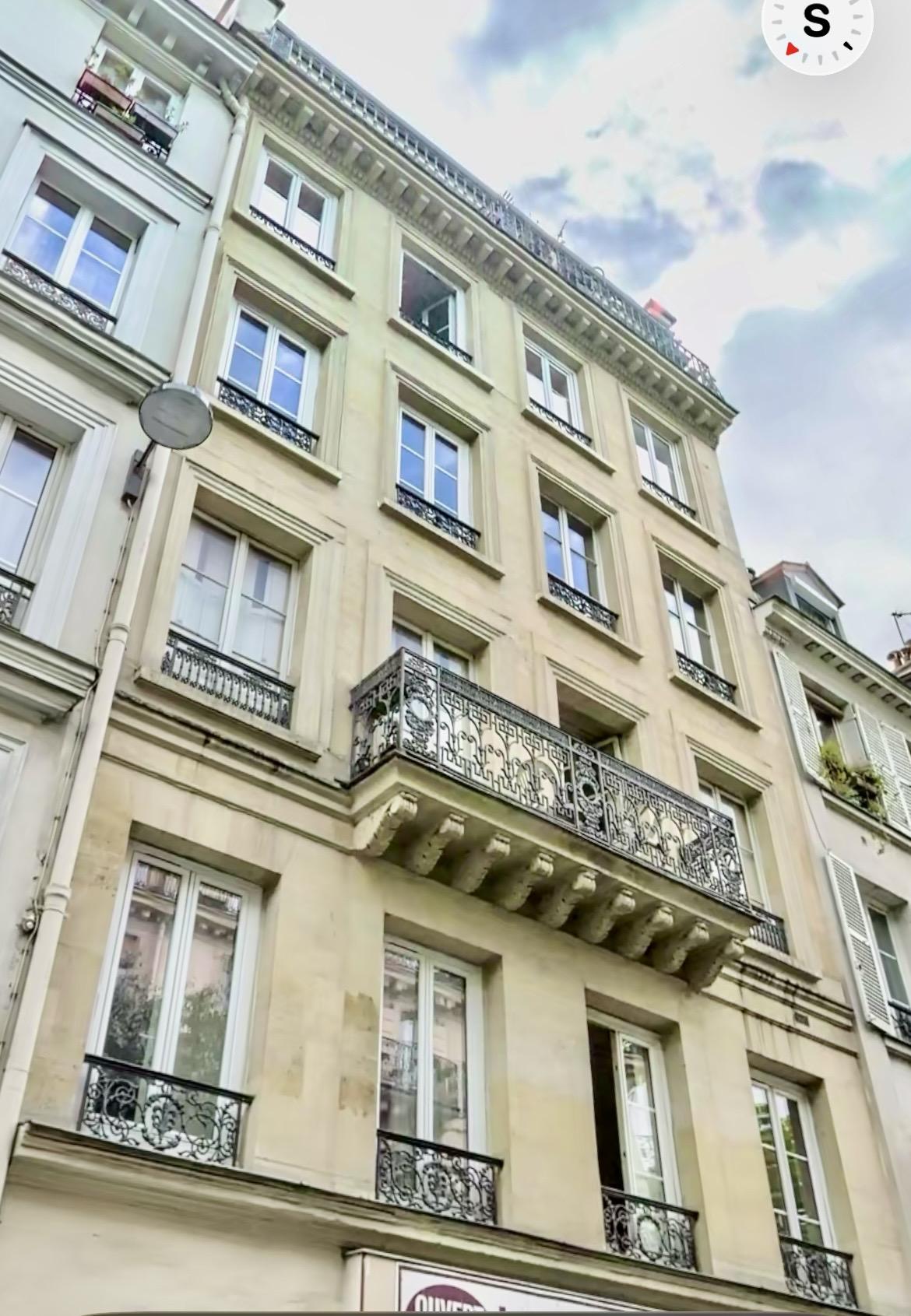 ALOUER75009 PARIS ANVERS 2P RENOVE