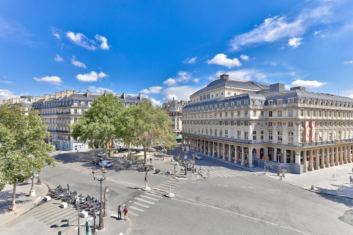 A LOUER EN MEUBLE 2 Pièces 43.27m²  PARIS  1er Rue Saint Honoré, PALAIS ROYAL