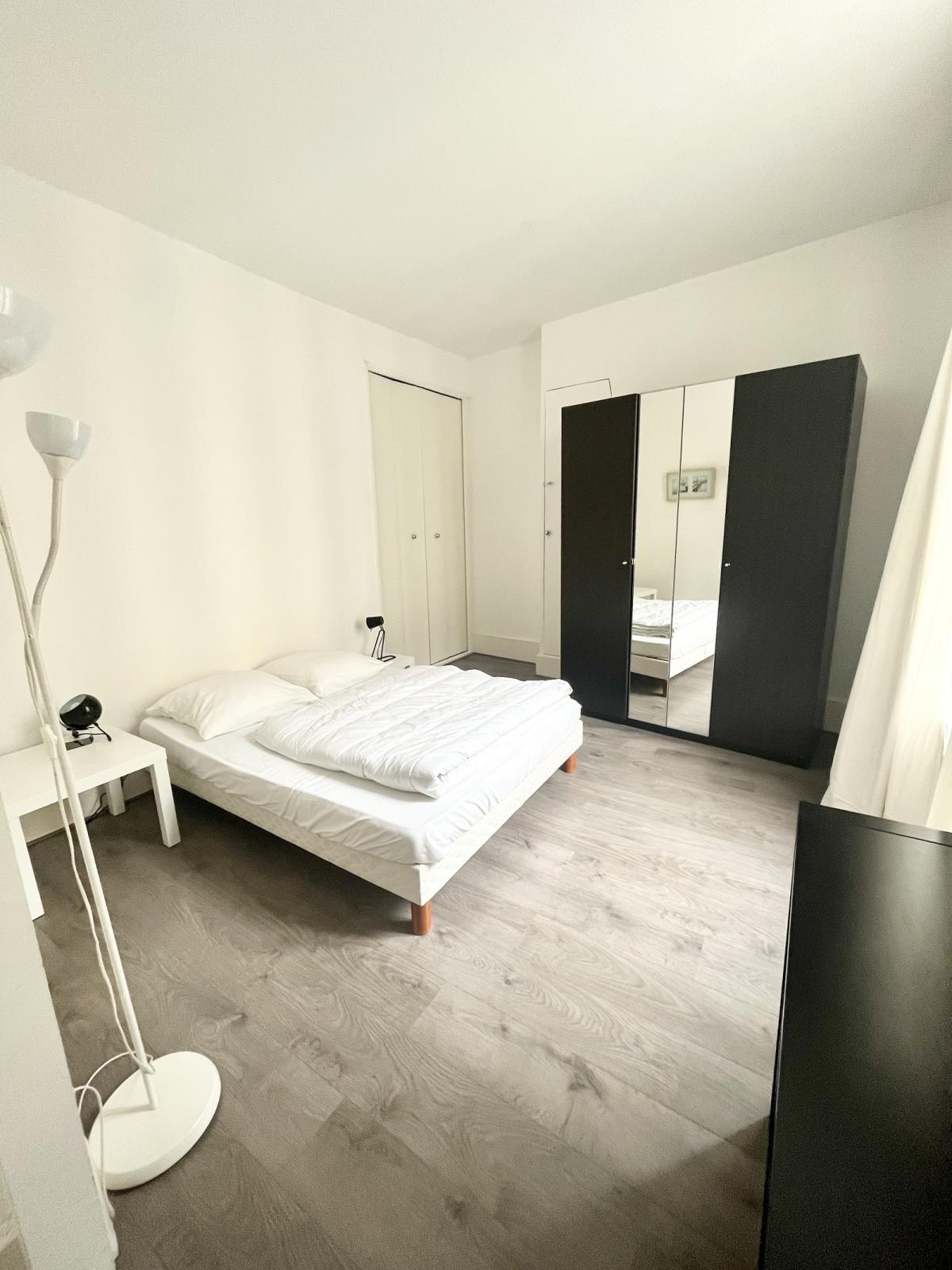 A LOUER EN MEUBLE 2 Pièces 43.27m²  PARIS  1er Rue Saint Honoré, PALAIS ROYAL