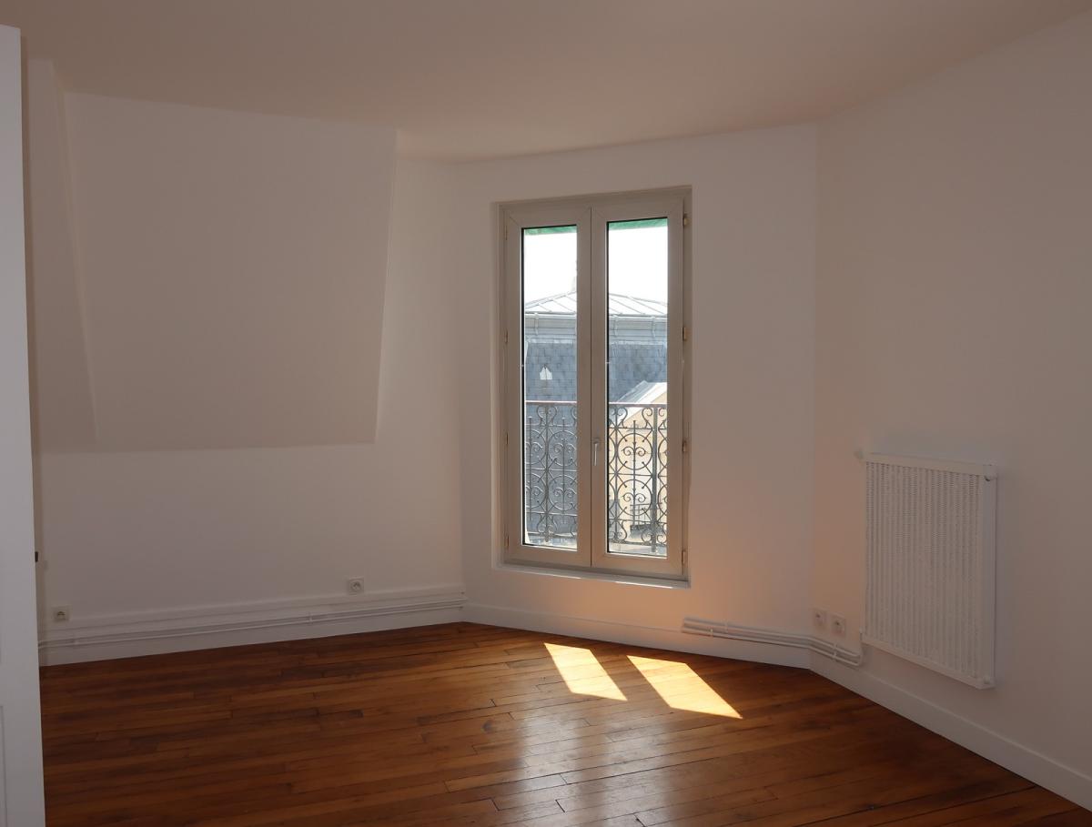 A LOUER 2 Pièces 31.78m² + Balcon 10m²  Paris XIVème. REFAIT NEUF