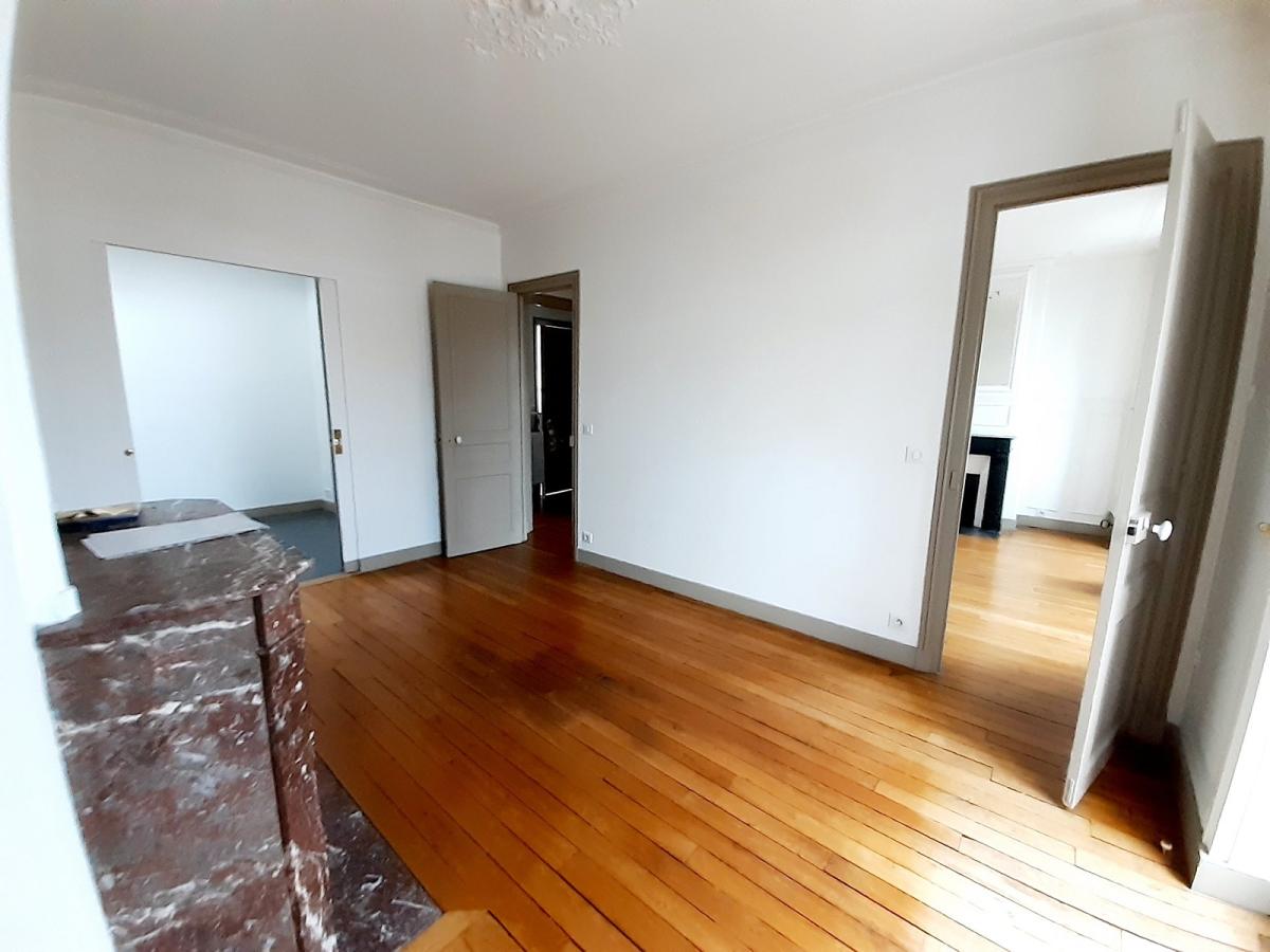 4P A LOUER 55.76m² + BALCON PARIS IIème Réaumur