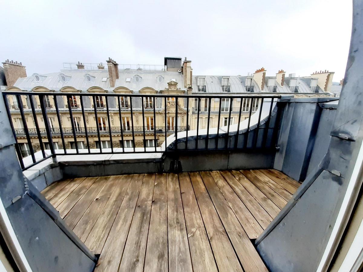 4P A LOUER 55.76m² + BALCON PARIS IIème Réaumur