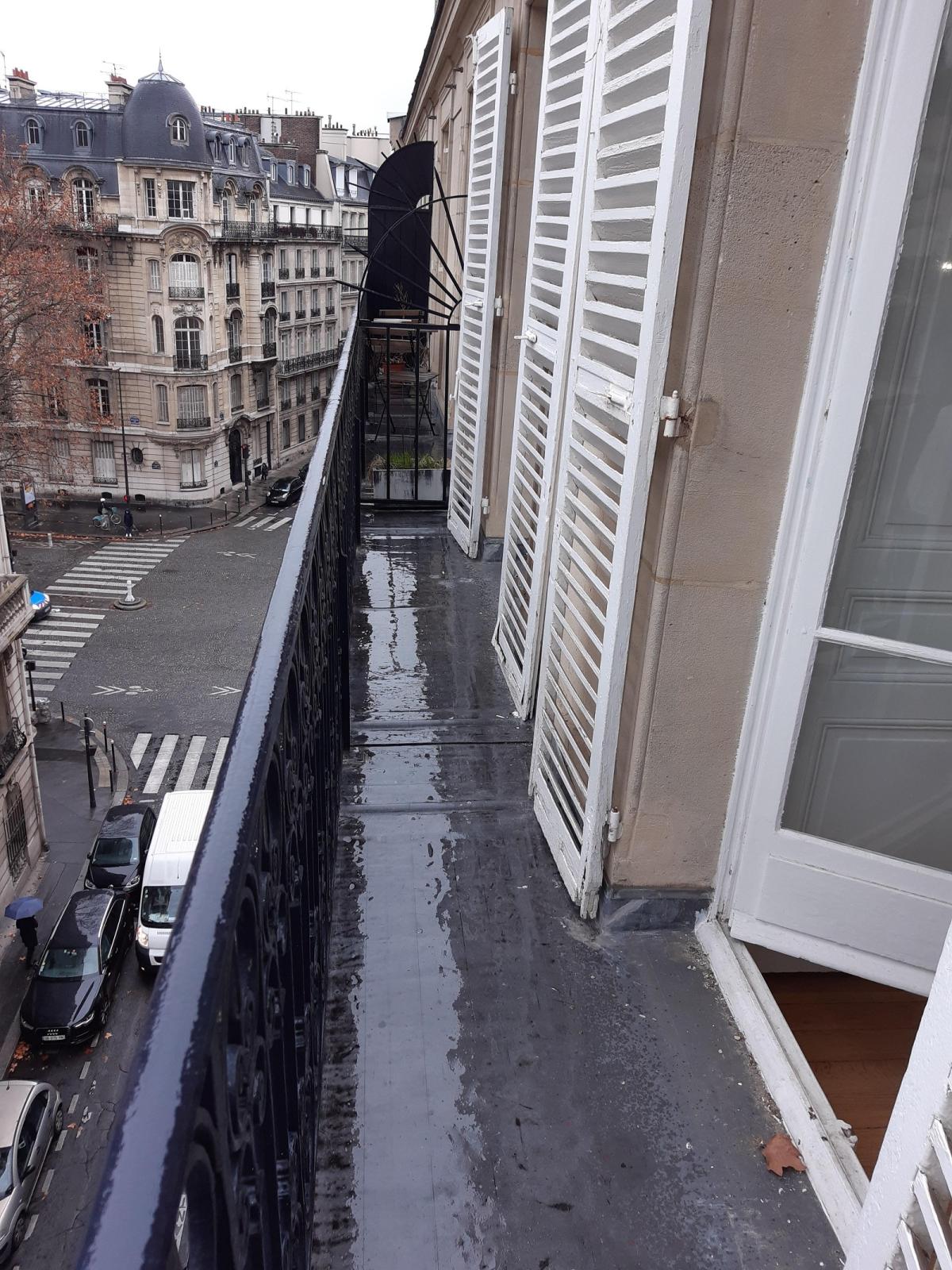 A LOUER 2P PARC MONCEAU   REFAIT NEUF