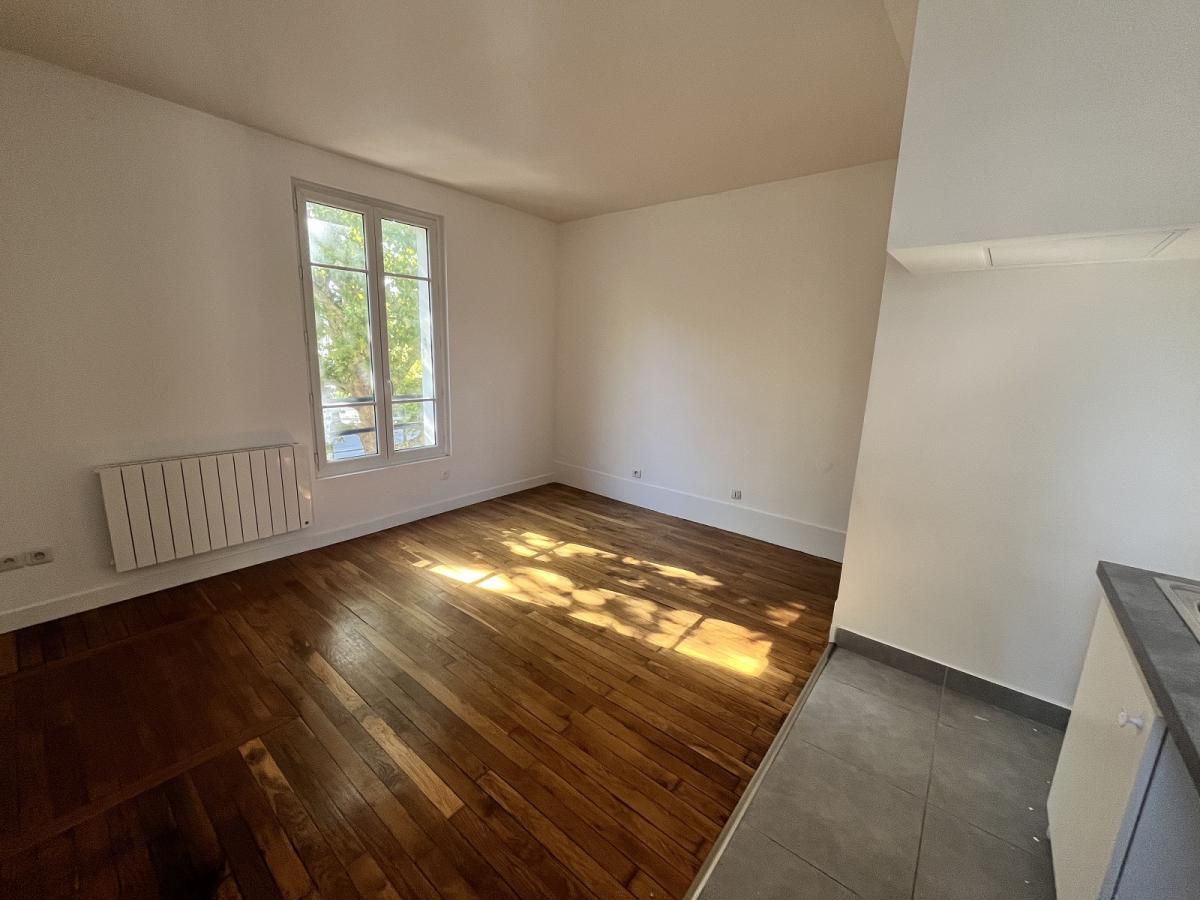 PARIS XIIème, métro Daumesnil, 2 Pièces de 30,24m²