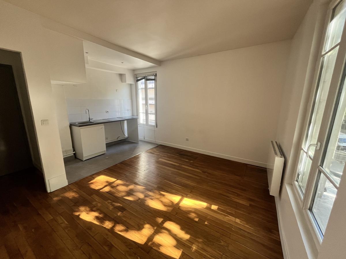 PARIS XIIème, métro Daumesnil, 2 Pièces de 30,24m²
