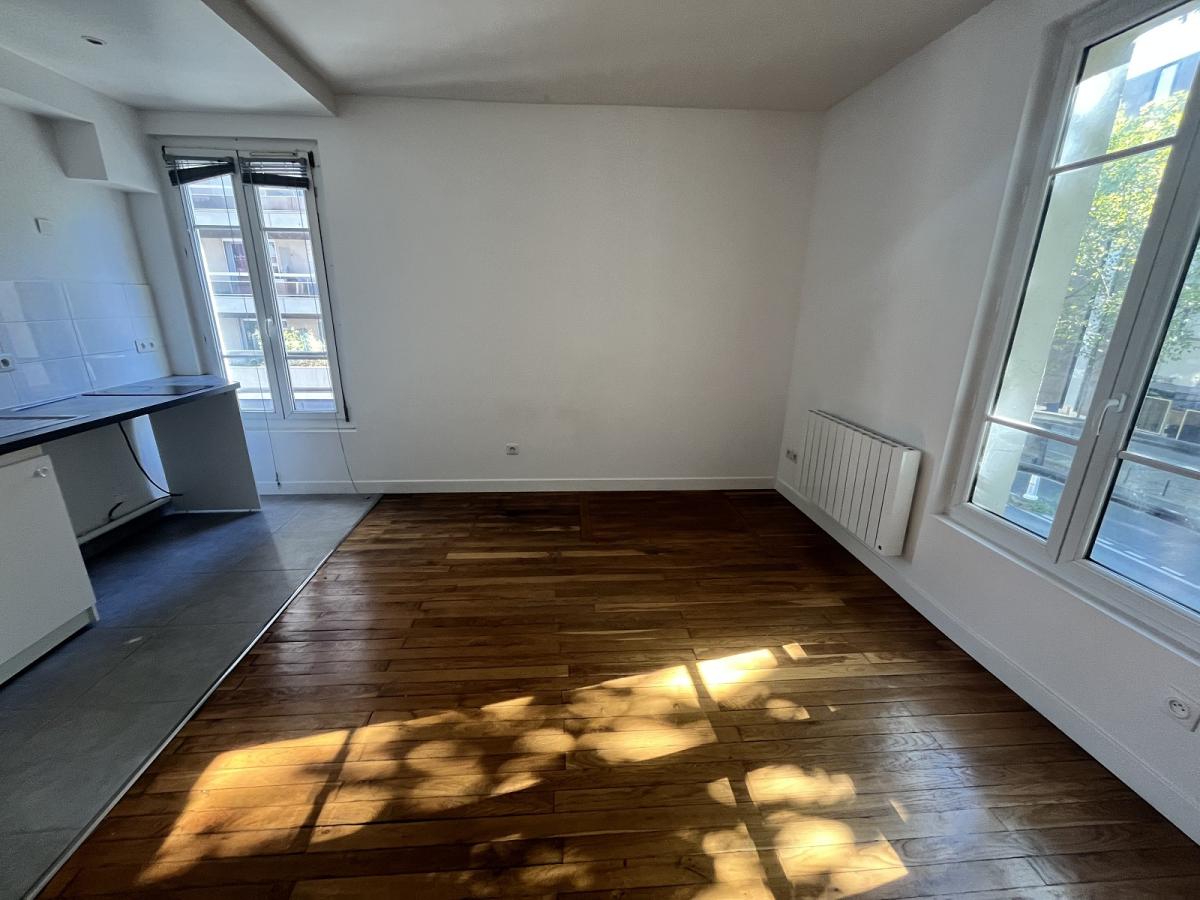 PARIS XIIème, métro Daumesnil, 2 Pièces de 30,24m²