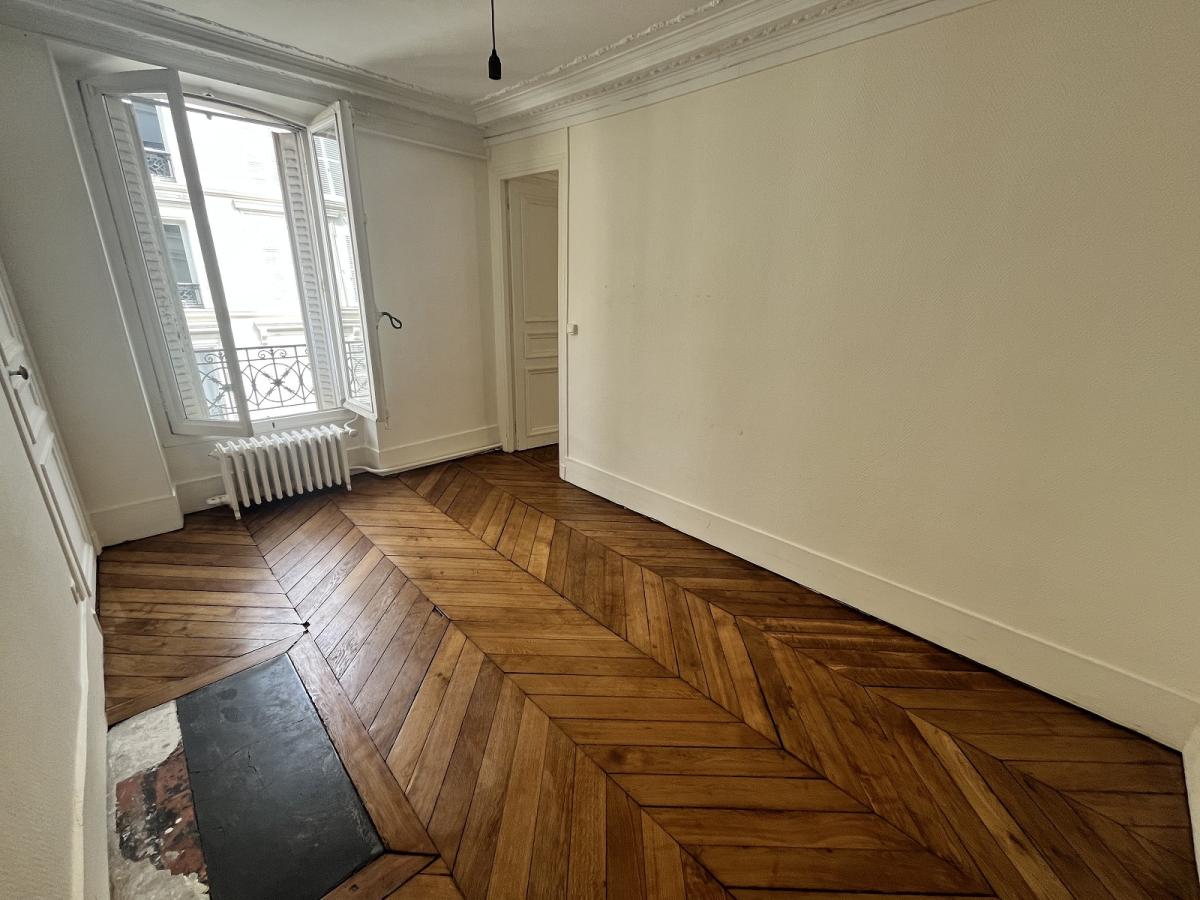 Paris 9ème, Trinité, 3 Pièces de 72,70 m²