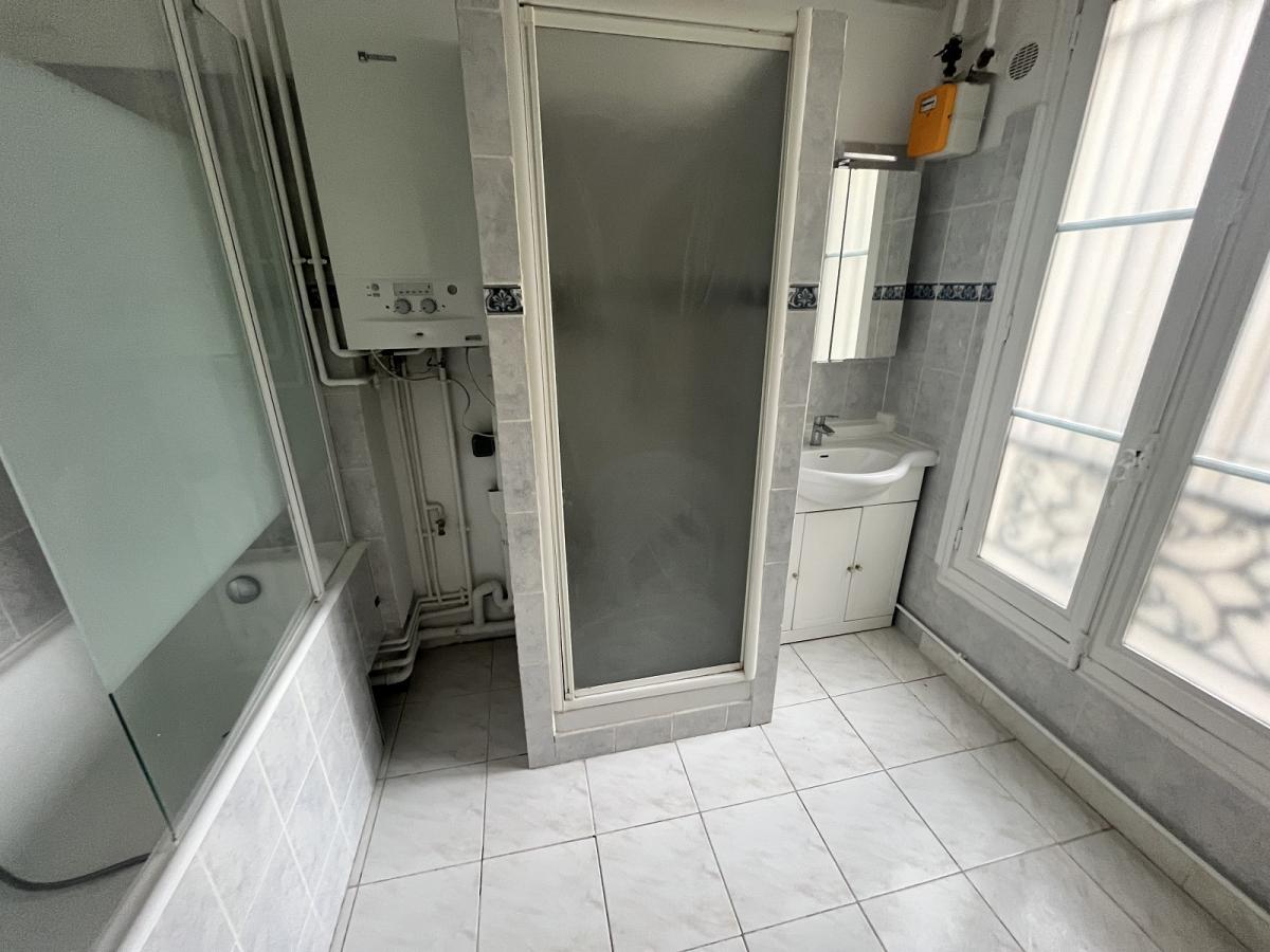 Paris 9ème, Trinité, 3 Pièces de 72,70 m²