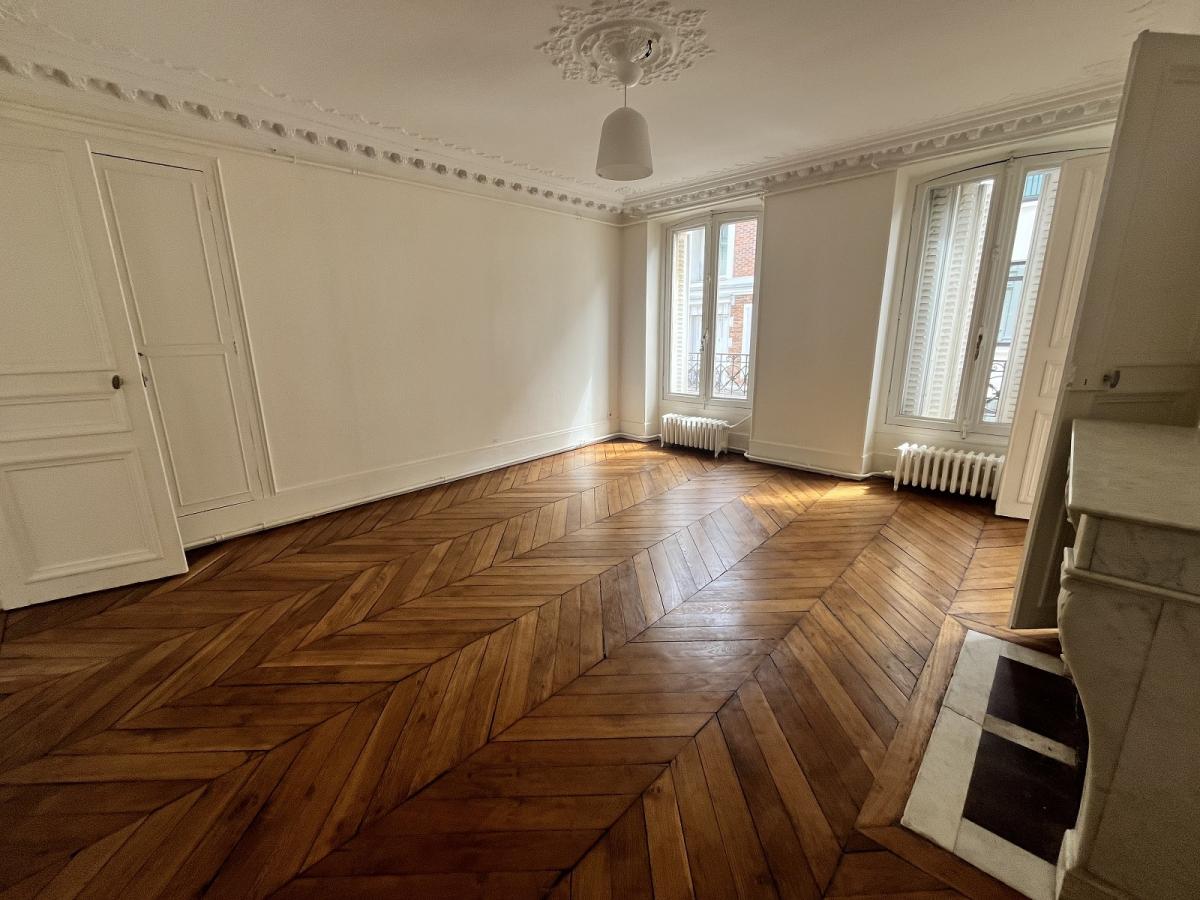 Paris 9ème, Trinité, 3 Pièces de 72,70 m²