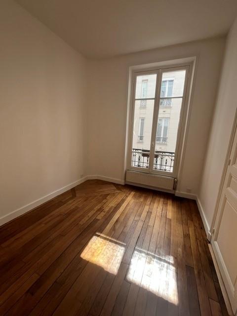 Paris XVIIème, Magnifique 3/4 Pièces de 83m² avec Balcon