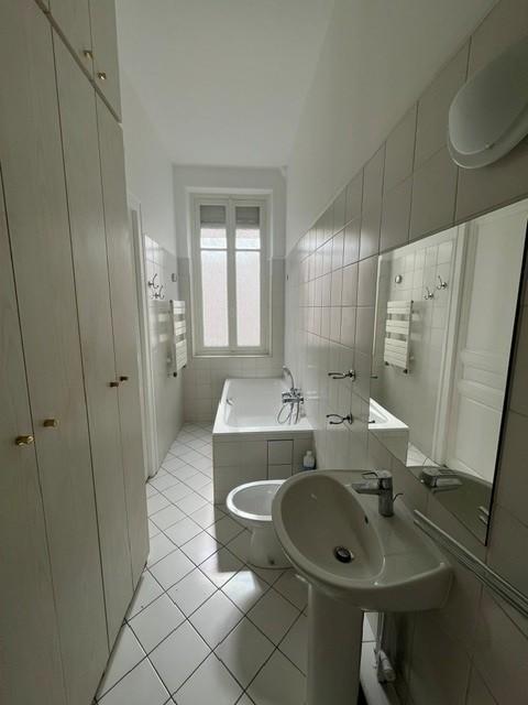 Paris XVIIème, Magnifique 3/4 Pièces de 83m² avec Balcon