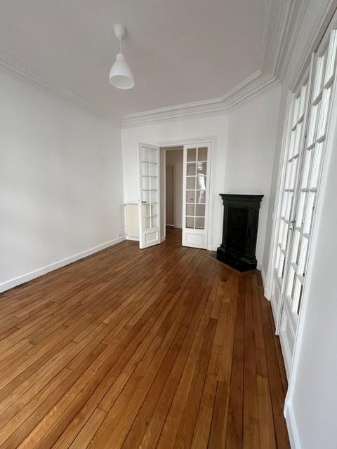 Paris XVIIème, Magnifique 3/4 Pièces de 83m² avec Balcon