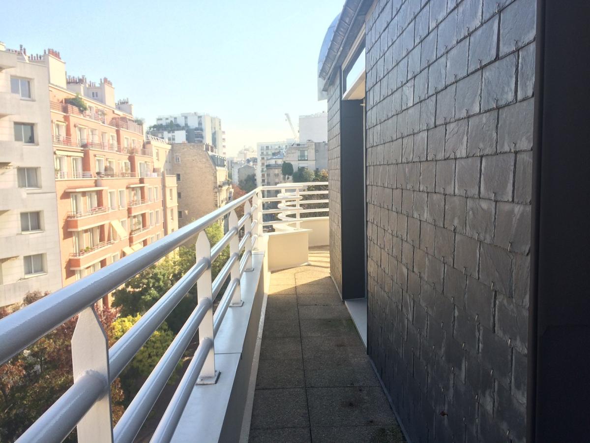 A LOUER 5 Pièces 114,87m² PARIS XVème - BALCONS- PARKING