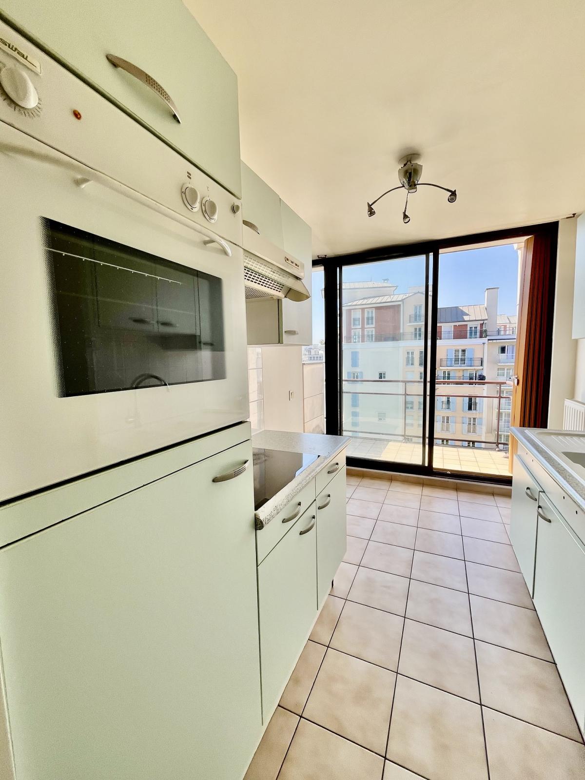 A LOUER COURBEVOIE 2 Pièces 45.42m². 92400. CAVE ET PARKING.