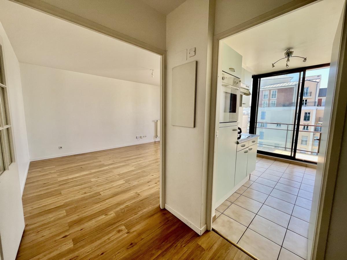A LOUER COURBEVOIE 2 Pièces 45.42m². 92400. CAVE ET PARKING.