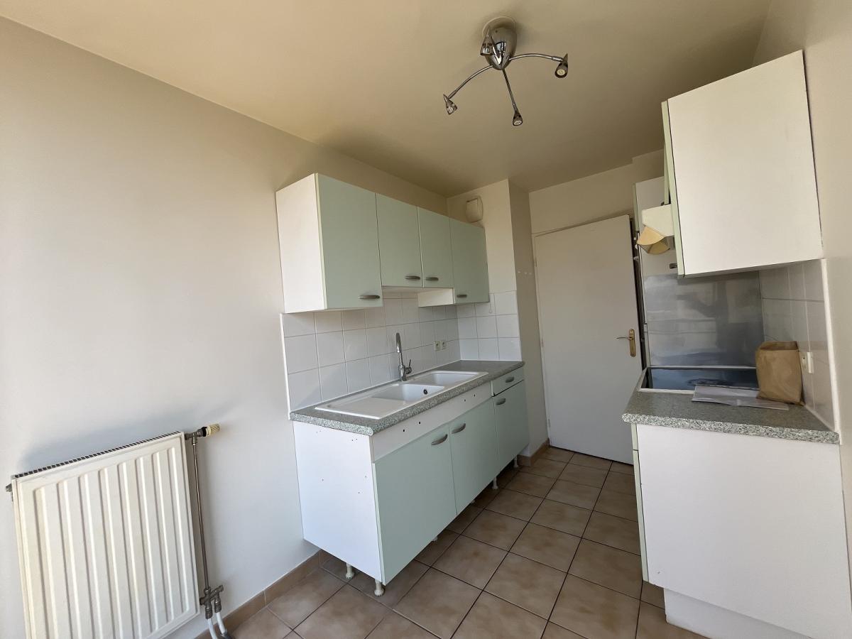 A LOUER COURBEVOIE 2 Pièces 45.42m². 92400. CAVE ET PARKING.