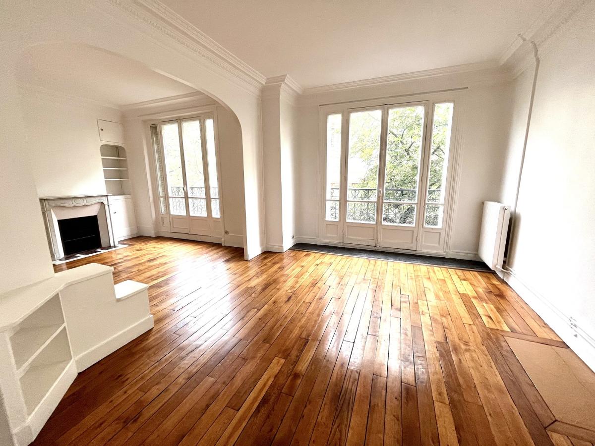 Paris XVème, 2/3P58.45m² avec Balcons 