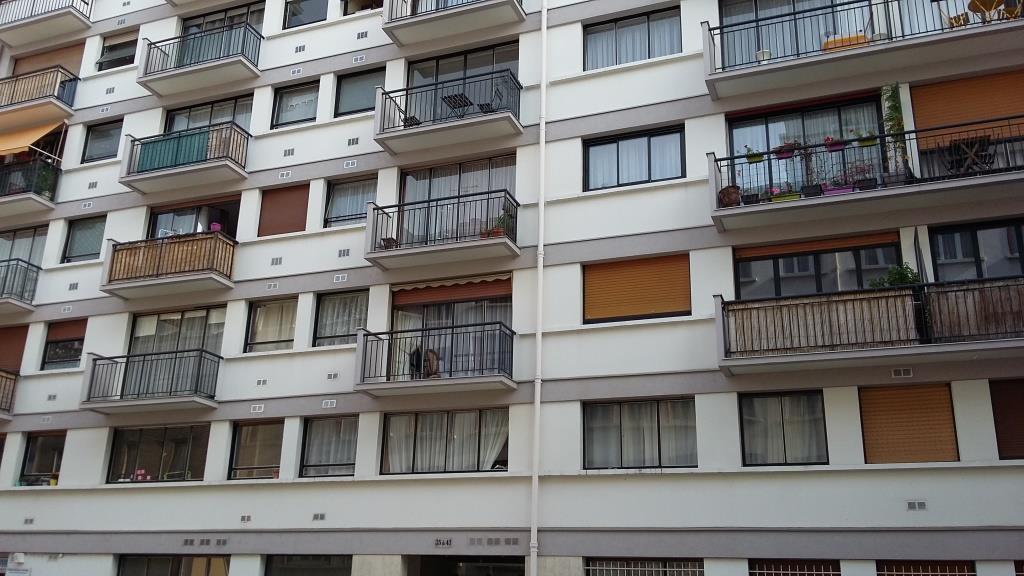A LOUER 2 PIECES 46.05m² Paris XVème. BEAUGRENELLE
