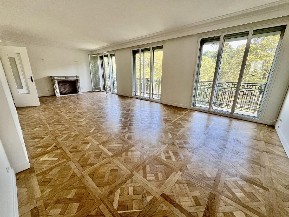 A LOUER 5 PIÈCES 111.55m² avec BALCON CAVE ET PARKING NEUILLY-SUR-SEINE – SAINT-JAMES / BOIS DE BOULOGNE