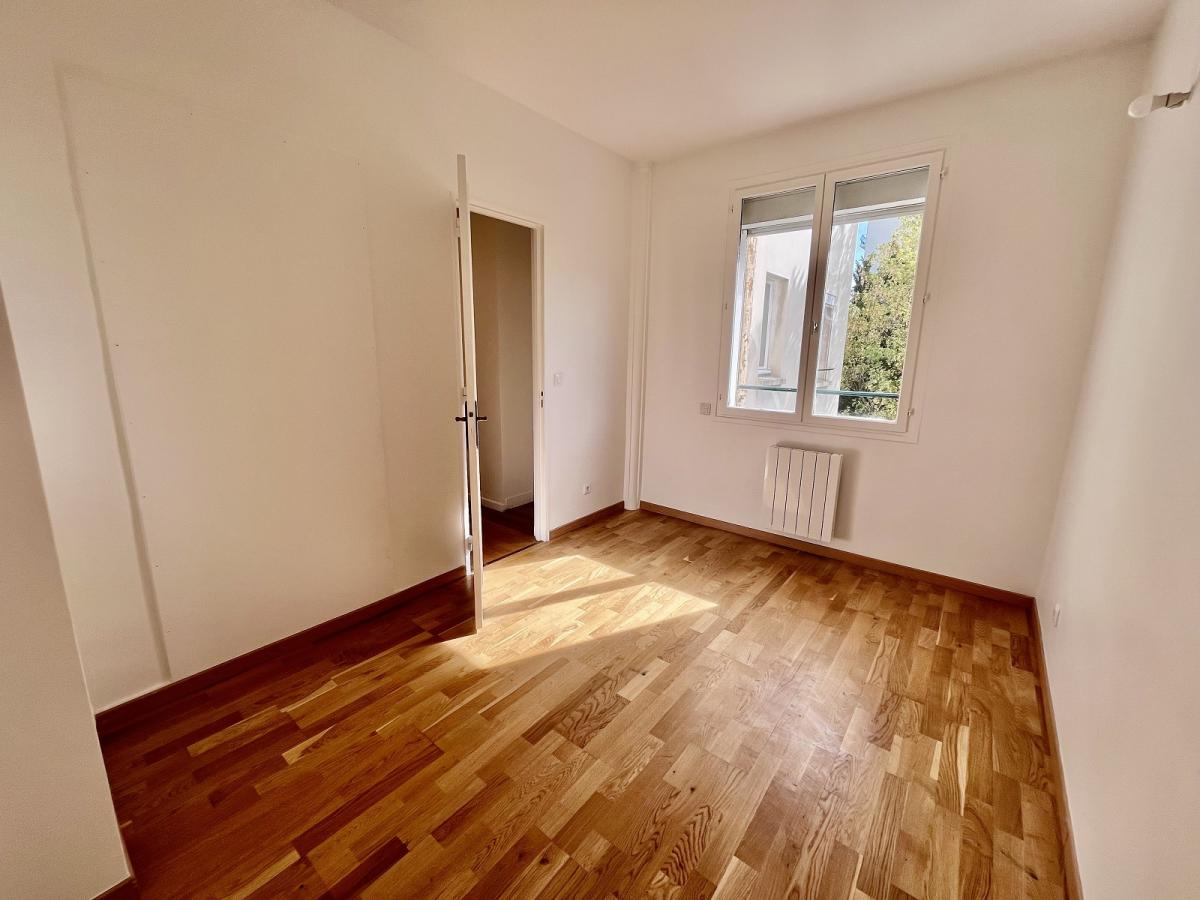 A LOUER 5 PIÈCES 111.55m² avec BALCON CAVE ET PARKING NEUILLY-SUR-SEINE – SAINT-JAMES / BOIS DE BOULOGNE