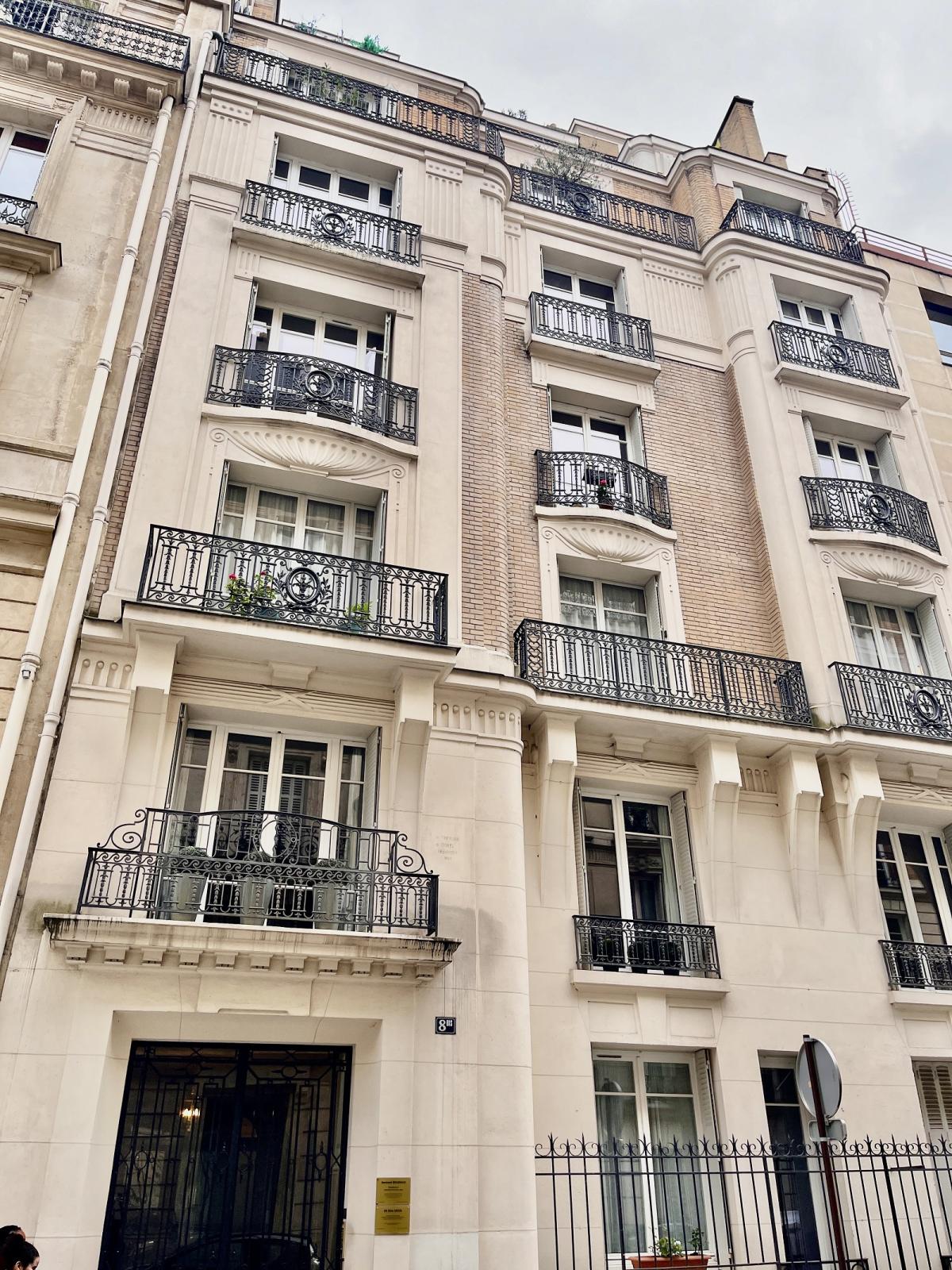 PARIS XVIIème  Villliers STUDIO 21,69m² 