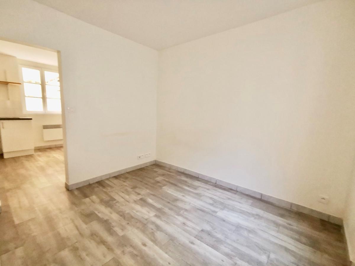  Paris XIVème , Pernety, Studio 22,69m² 