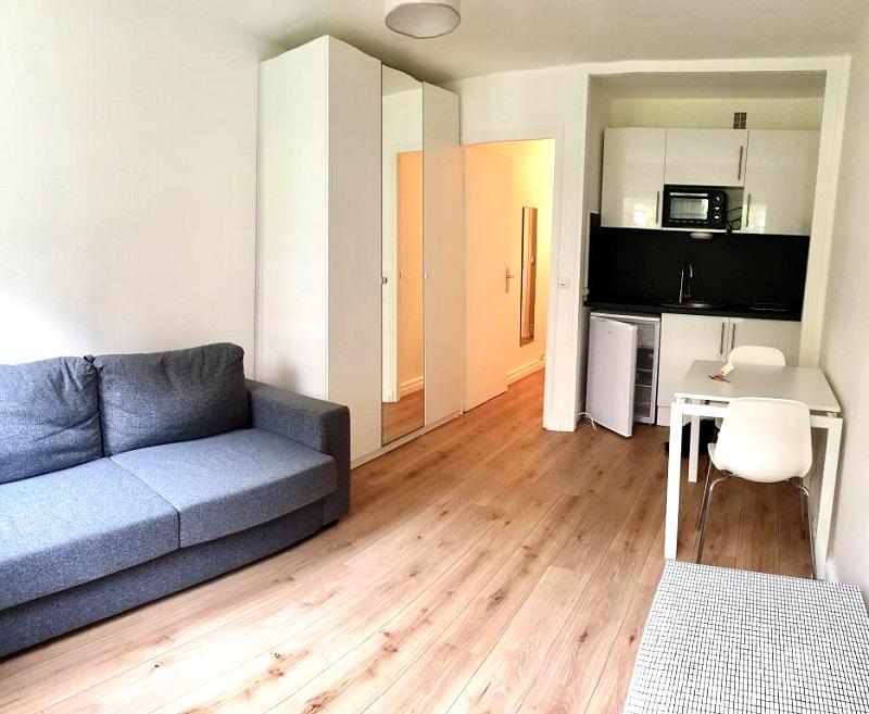 STUDIO MEUBLE 22m2  M°BOUCICAUT