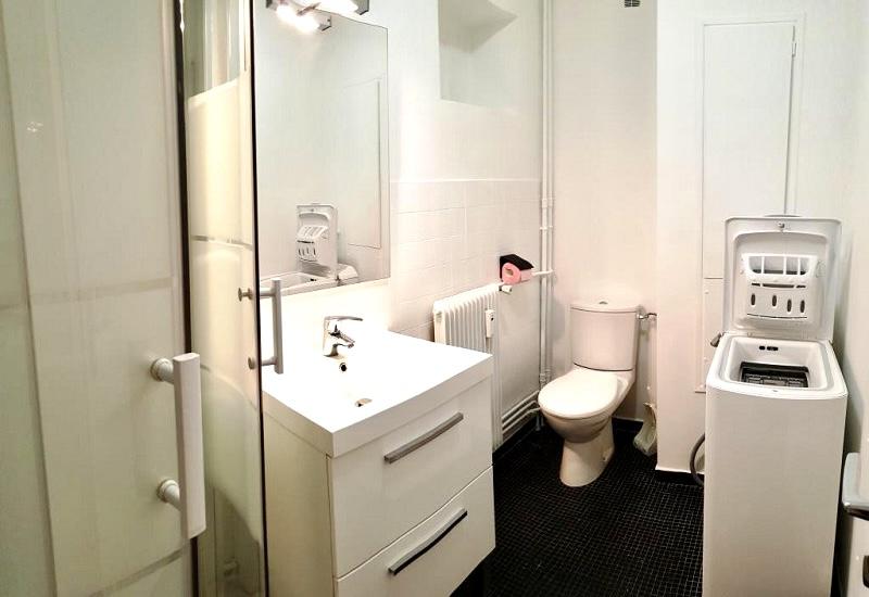 STUDIO MEUBLE 22m2  M°BOUCICAUT