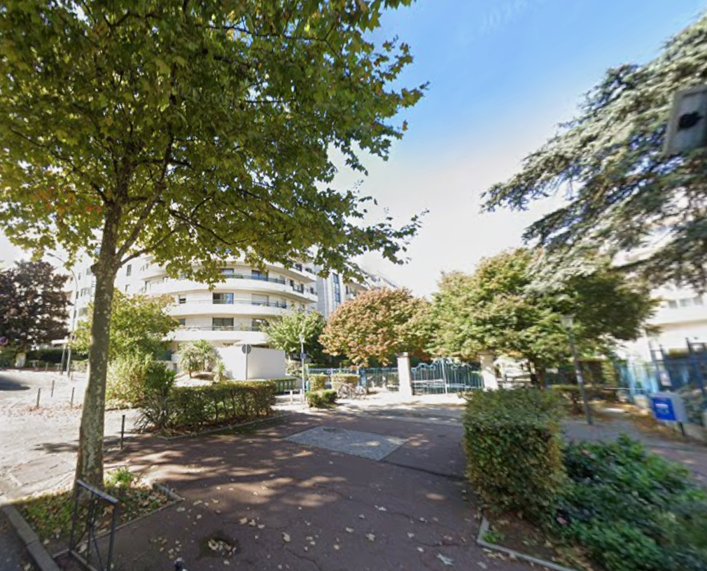 A LOUER GRAND STUDIO 36m² CHATILLON AVEC CAVE ET PARKING