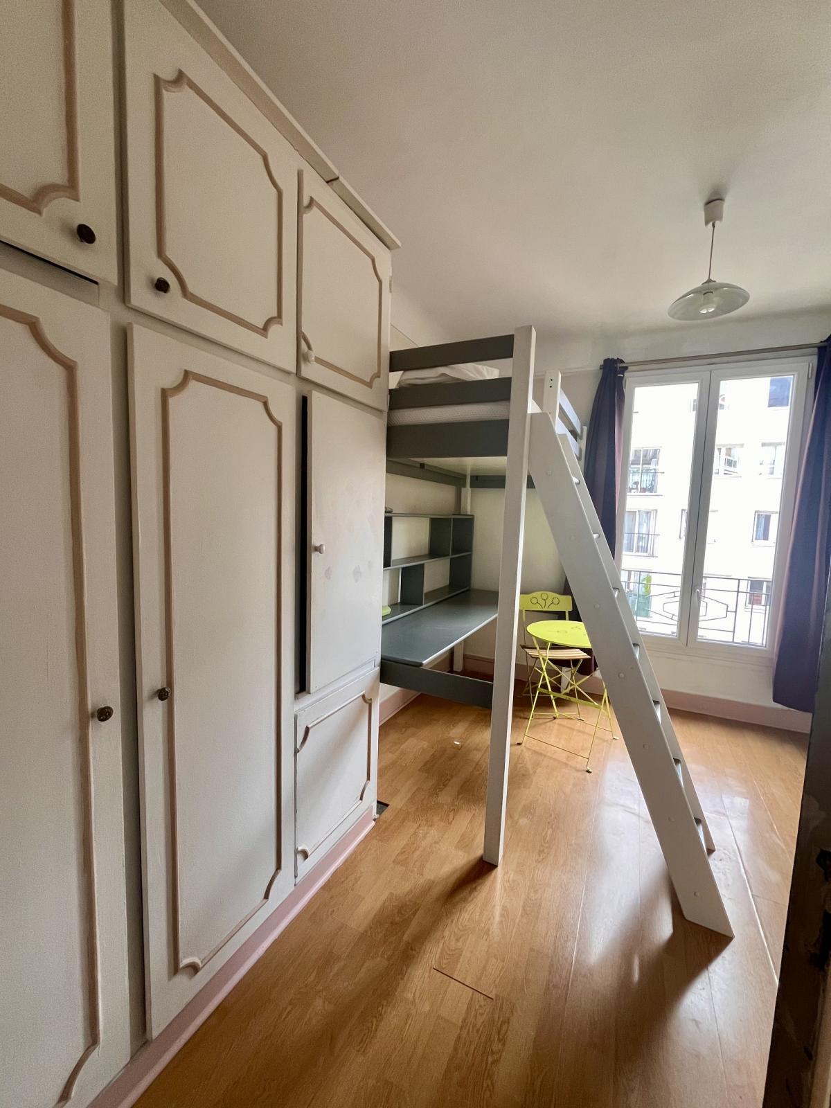 A LOUER STUDIO 12.36m²  PARIS XIIIème 
