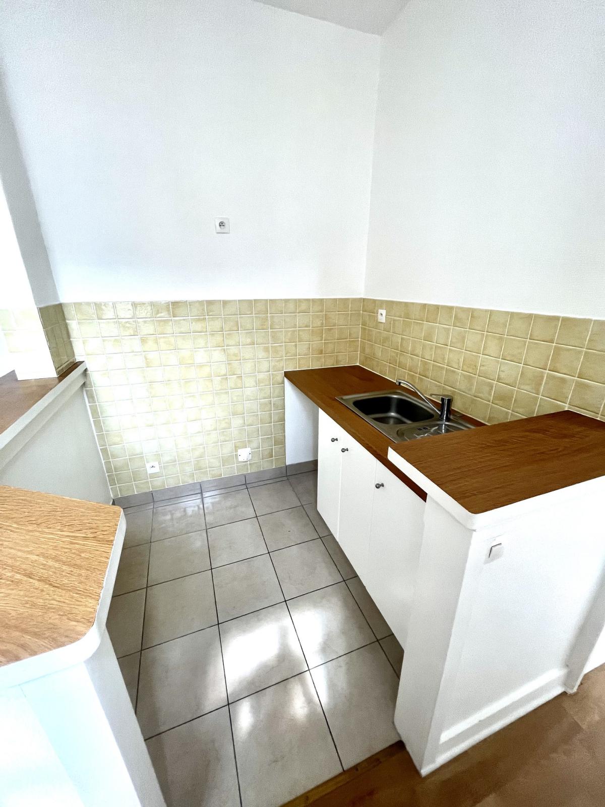 A LOUER 2P  PARIS IIème 37,59m² 