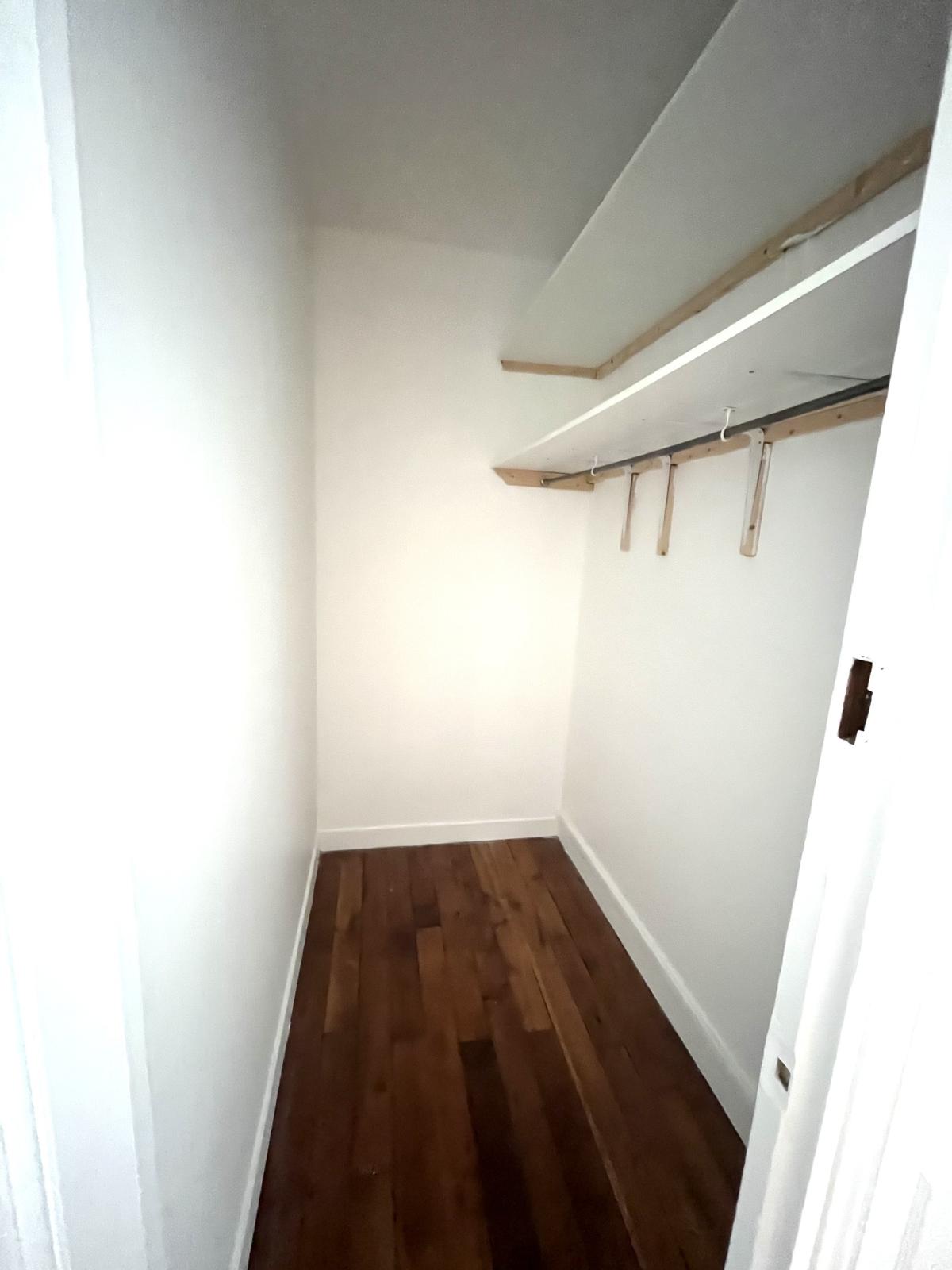 3 PIECES RUE POIRIER DE NARCAY 75014 PARIS 