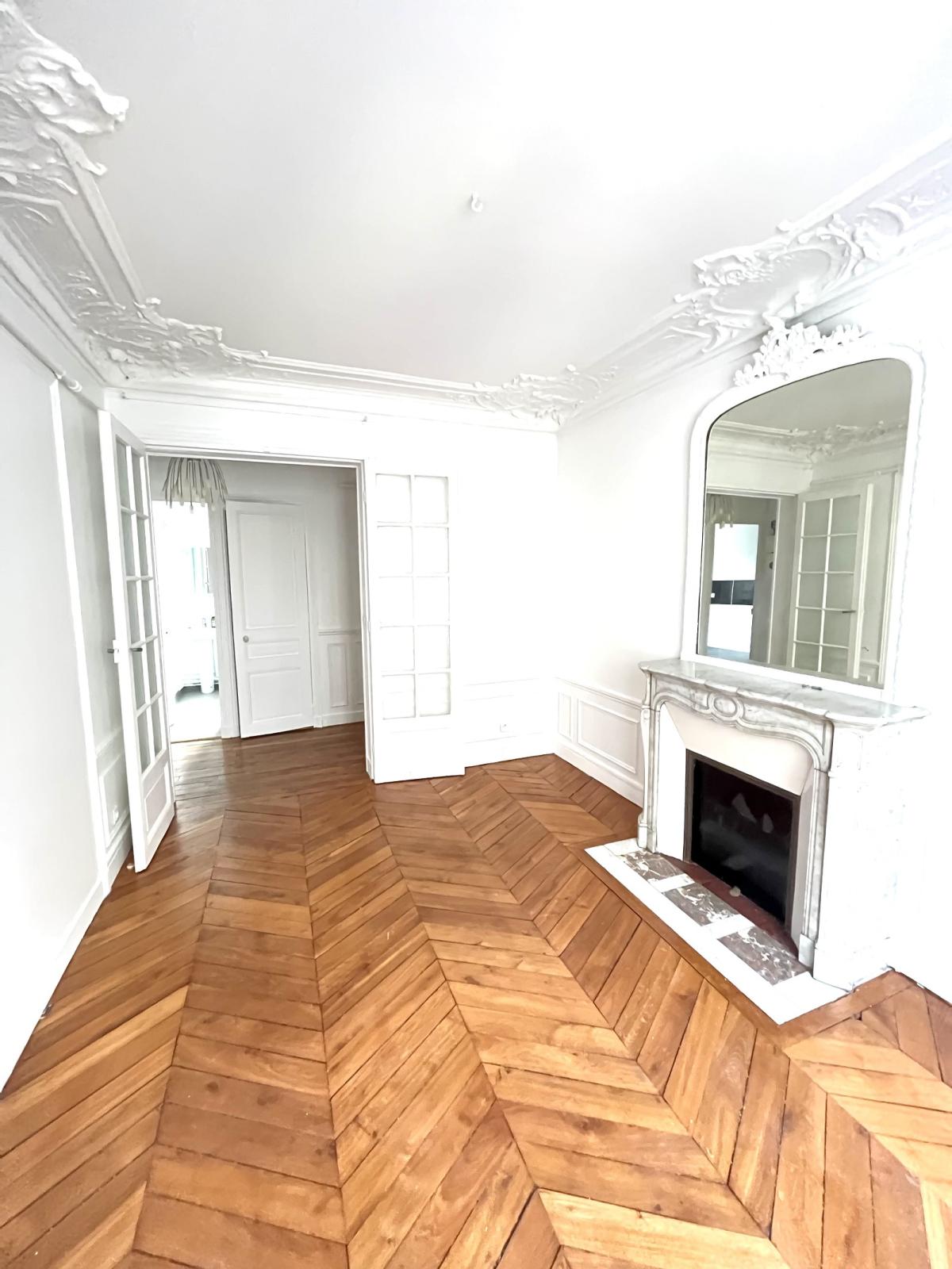 3 PIECES RUE POIRIER DE NARCAY 75014 PARIS 