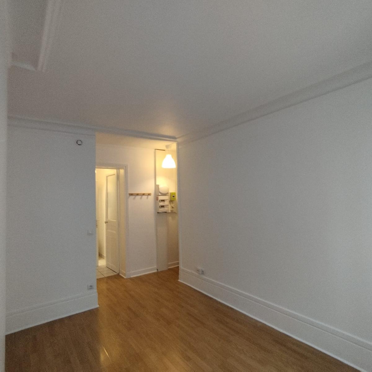 A LOUER Paris XXème 22.61m² 