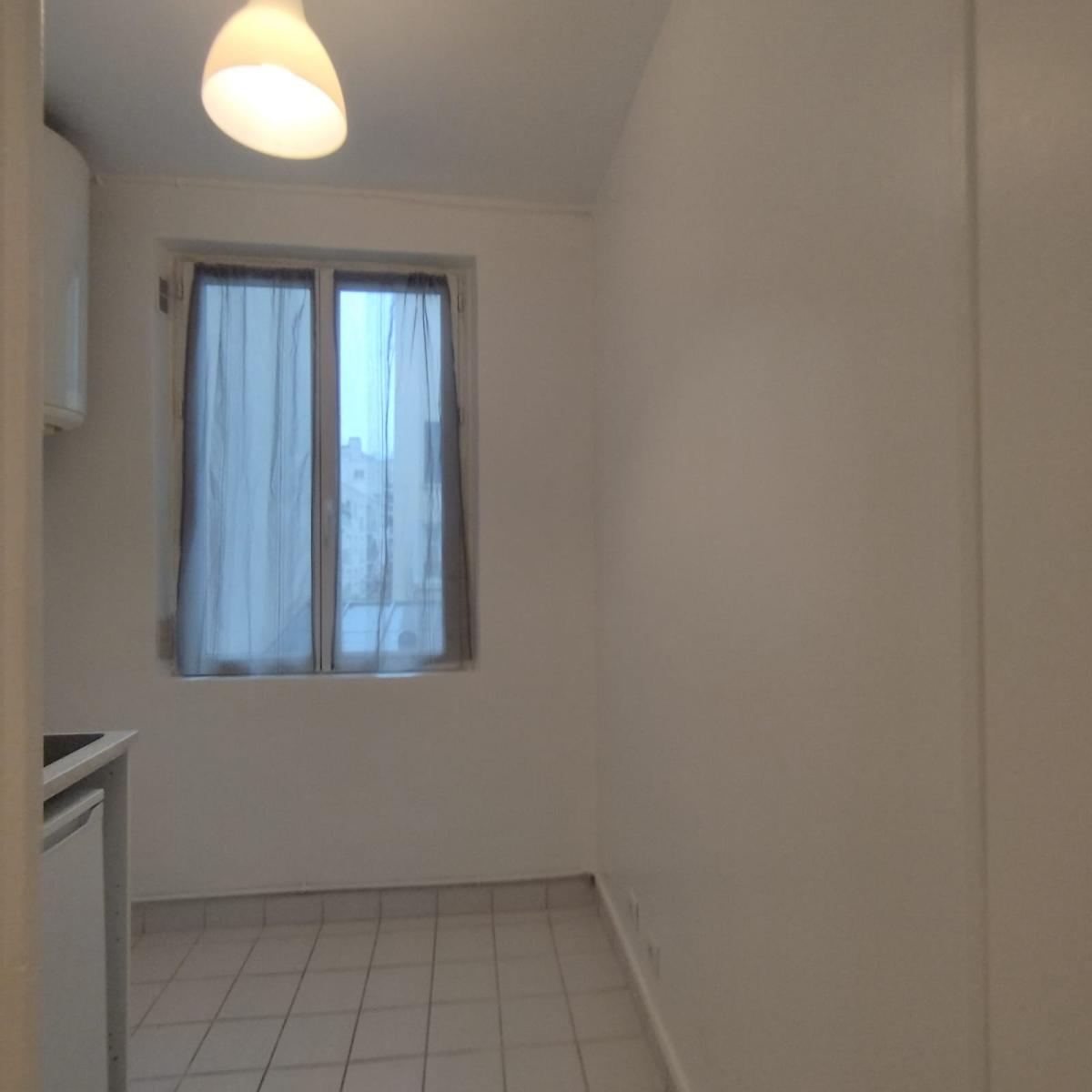 A LOUER Paris XXème 22.61m² 